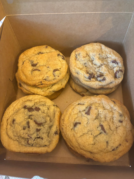BAKERY Cinnamon Chocolate Chip Cookies - 12 Pack Box